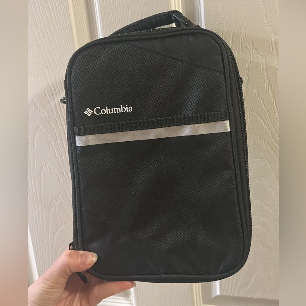 Black Columbia lunchbox